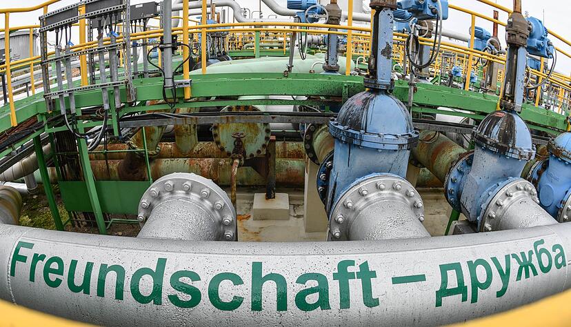 Die Kraftstoffversorgung in Deutschland ist nicht gefährdet, sagt die Bundesregierung. (Archivbild)