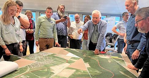 Die dritte Beteiligungswerkstatt am Samstagnachmittag im K&uuml;nzelsauer Rathaus zog das meiste Interesse auf sich. Die Stimmung war dort am positivsten.