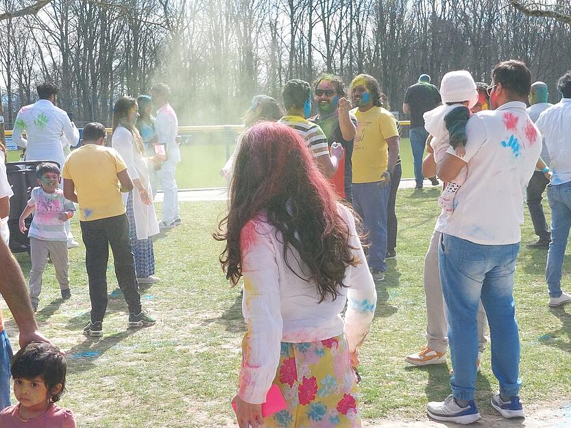 In Bad Friedrichshall findet am 22. März das "Holi Festival" statt. Viele Besucher feiern dort das indische Frühlingsfest mit bunten Farben.