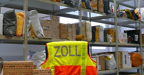 Der Heilbronner Zoll warnt vor Fallstricken beim Online-Shopping während der Vorweihnachtszeit.