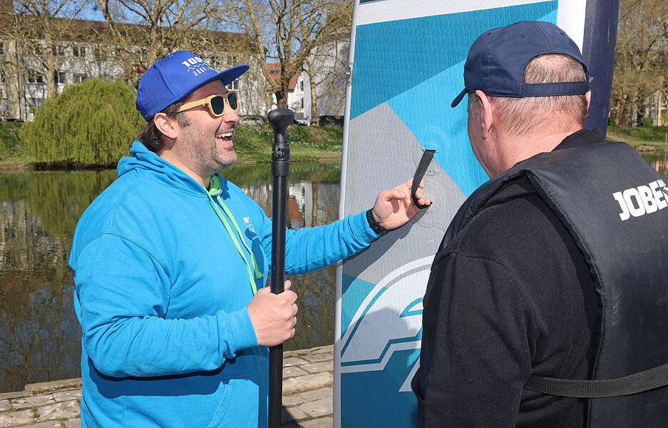 Auch Stand-up-Paddling wurde am Samstag in Heilbronn angeboten.