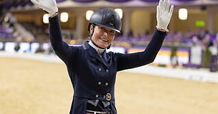 Gut gelaunt nach dem Saisonabschluss ’24 hier in Frankfurt, gut gelaunt vor dem Saisonabschluss ’25 in Stuttgart: Bei Carina Harnisch läuft es.