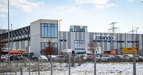 Zalando will in Erfurt den Stecker ziehen &ndash; Tausende Jobs wackeln, Politik und Besch&auml;ftigte f&uuml;hlen sich &uuml;berrumpelt.