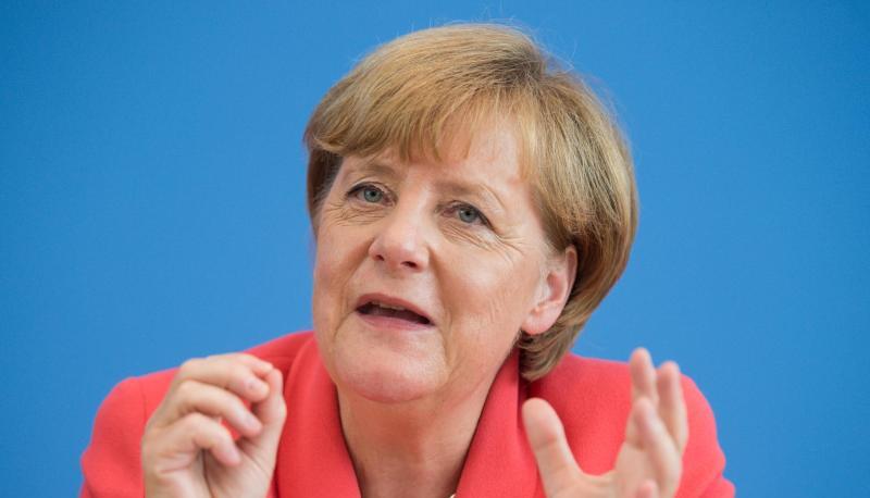 Bundeskanzlerin Angela Merkel (CDU) äußert sich 2015 auf einer Pressekonferenz zu Themen der Innen- und Außenpolitik. (Archivbild).