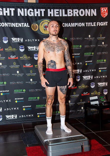 Slawa Spomer hatte kein Problem das Gewichtslimit einzuhalten.