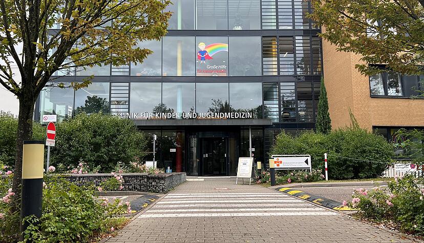 Um Frühgeborene versorgen zu dürfen, brauchen Kliniken pro Jahr eine bestimmte Anzahl von Fällen. Bei SLK könnte diese Mindestmenge unterschritten werden im laufenden Jahr. Um Frühgeborene versorgen zu dürfen, brauchen Kliniken pro Jahr eine bestimmte Anzahl von Fällen. Bei SLK könnte diese Mindestmenge unterschritten werden im laufenden Jahr.