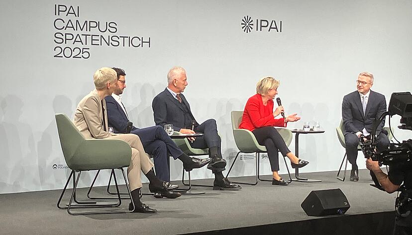 Panel beim Ipai-Spatenstich mit Moritz Gräter, Harry Mergel, Nicole Hoffmeister-Kraut und Digitalminister Karsten Wildberger. Panel beim Ipai-Spatenstich mit Moritz Gräter, Harry Mergel, Nicole Hoffmeister-Kraut und Digitalminister Karsten Wildberger.