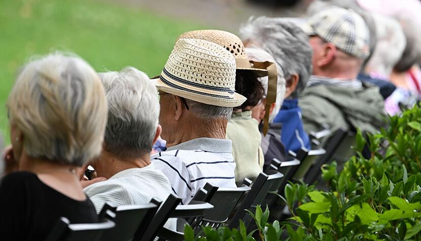 Hinter vielen Problemen der Sozialkassen steckt die Alterung der Gesellschaft. (Archivfoto) Hinter vielen Problemen der Sozialkassen steckt die Alterung der Gesellschaft. (Archivfoto)