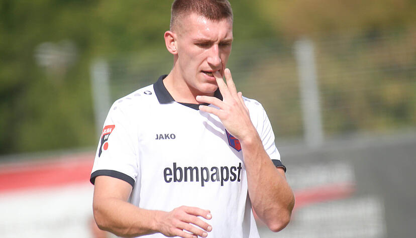 Nach dem 1:3 in Villingen ärgerten sich die Hollenbacher um Arne Schülke über ihre schwache Anfangsphase.
Foto: Archiv/Schmerbeck