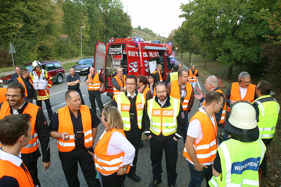 Unwetter-&Uuml;bung Feuerwehr Bad Friedrichshall mit Neckarsulm und Werksfeuerwehr Audi