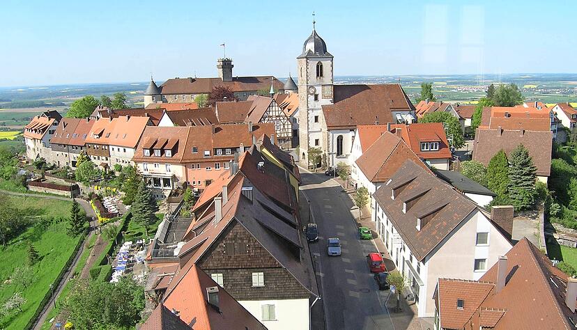 Die Altstadt soll barrierefrei werden - und die ewigen Parkplatz-Probleme wenigstens entschärft.
Foto: Archiv/Koch Die Altstadt soll barrierefrei werden - und die ewigen Parkplatz-Probleme wenigstens entschärft.
Foto: Archiv/Koch