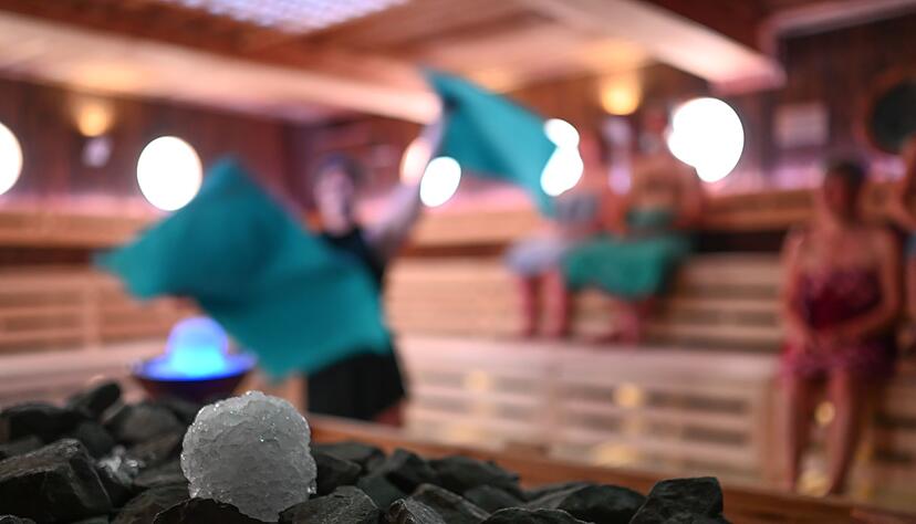 Nacktaufnahmen in einer Sauna sind bislang nicht strafbar. (Symbolbild)