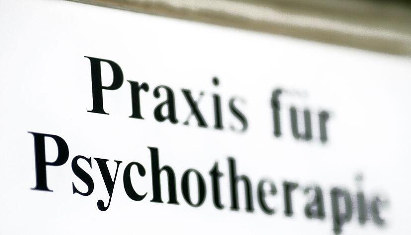 Der Weg zur Therapie ist oft lang. (Archivbild) Der Weg zur Therapie ist oft lang. (Archivbild)