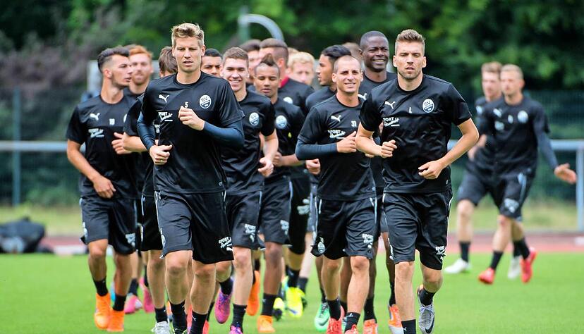 Der SV Sandhausen hatte bereits am 19. Juni Trainingsauftakt. Der Zweitligist schaut demnächst in Gommersdorf vorbei.Foto: dpa Der SV Sandhausen hatte bereits am 19. Juni Trainingsauftakt. Der Zweitligist schaut demnächst in Gommersdorf vorbei.Foto: dpa