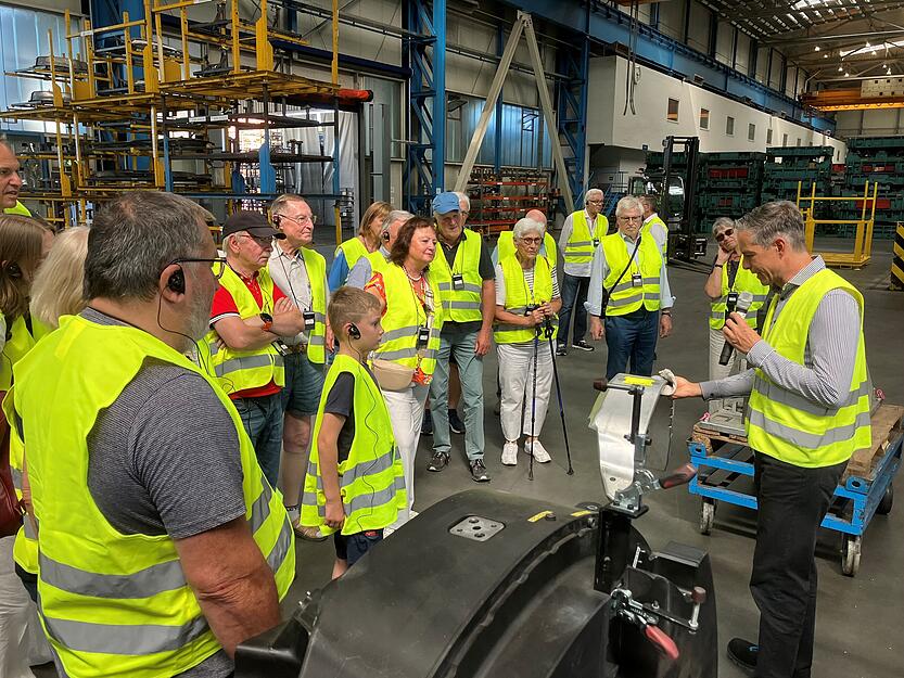 L&auml;pple aus Heilbronn fertigt "halbe Autos", so Vorstandssprecher Stephan Itter, f&uuml;r Porsche, Mercedes-Benz, BMW und mehr.