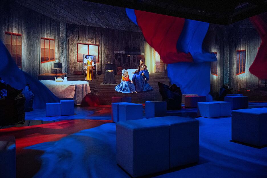 Die immersive Ausstellung „Vermeer – Meister des Lichts“ bietet eine analoge und digitale Erlebnisreise durch das Schaffen des bekannten niederländischen Künstlers. Die immersive Ausstellung „Vermeer – Meister des Lichts“ bietet eine analoge und digitale Erlebnisreise durch das Schaffen des bekannten niederländischen Künstlers.