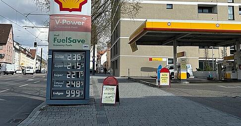 Noch ist unklar, wie sich der gesunkene &Ouml;lpreise auf die Tankstellen-Preise auswirken wird.