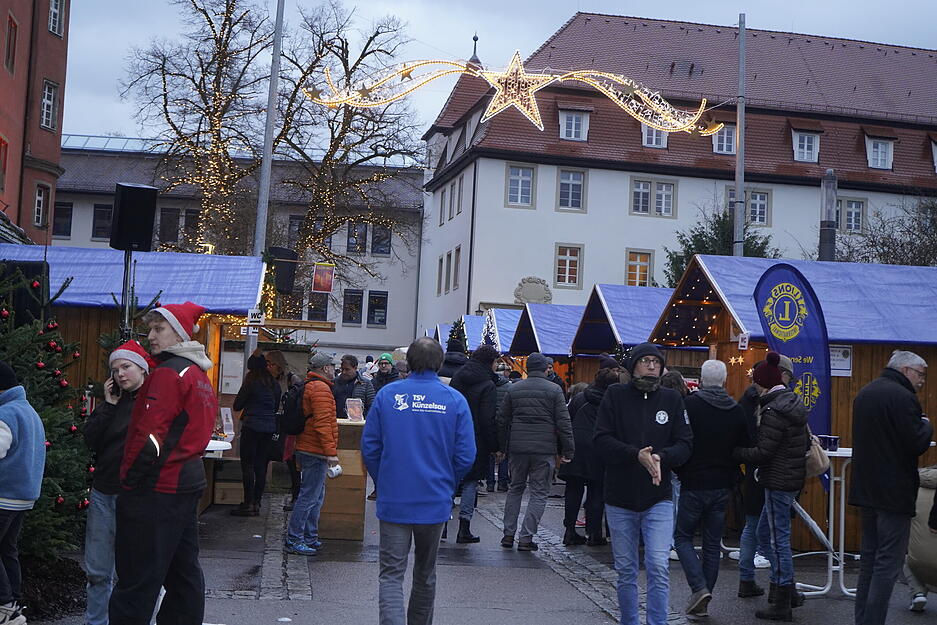 In Künzelsau wird noch bis Sonntag, 7. Dezember, "Advent am Schloss" gefeiert. In Künzelsau wird noch bis Sonntag, 7. Dezember, "Advent am Schloss" gefeiert.