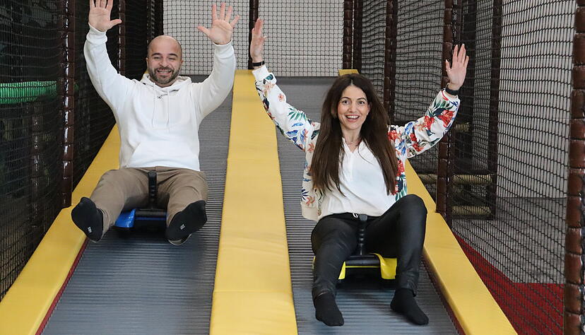 Ob H&uuml;pfburg, Rutsche, B&auml;lle-Bad oder Bob-Rollbahn: Die Inhaber des &Ouml;hringer Indoor-Kinderspielplatzes Tobelinoo wissen, was (nicht nur) Kindern Freude bereitet.