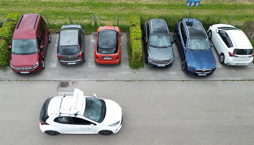 In Heidelberg sollen ertappte Parksünder allerdings zunächst kein Knöllchen bekommen - es geht der Stadt um die Akzeptanz des Scan-Autos. (Archivbild)