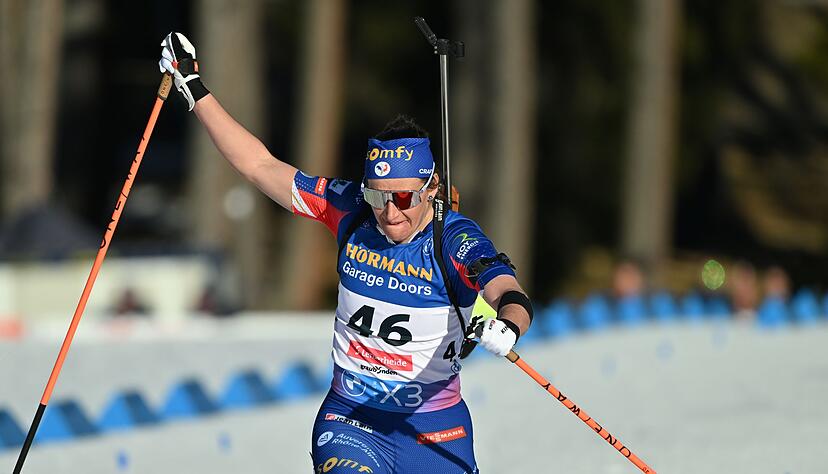 Julia Simon gewinnt Gold.