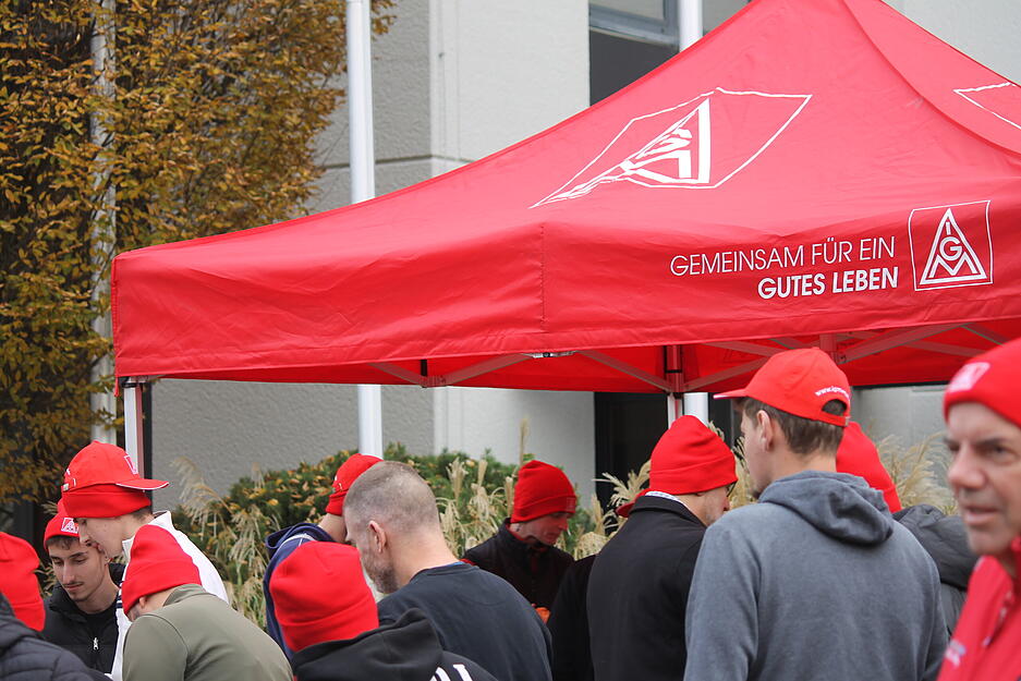 Die Mitarbeiter blicken angesichts geplanter Umstrukturierungen in eine ungewisse Zukunft. Die Mitarbeiter blicken angesichts geplanter Umstrukturierungen in eine ungewisse Zukunft.