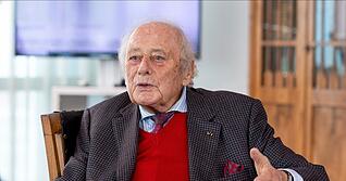 Nach den j&uuml;ngsten Wahlerfolgen der AfD sieht Reinhold W&uuml;rth den Standort Deutschland gef&auml;hrdet.