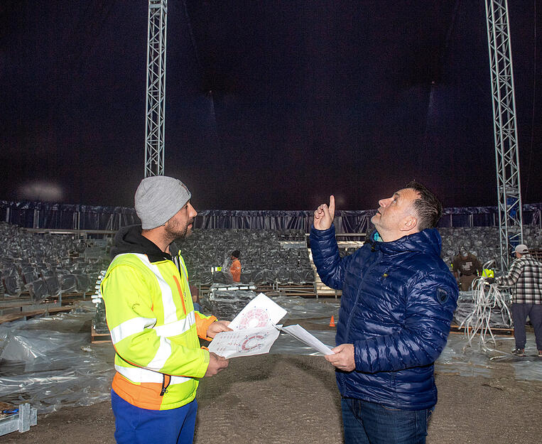 Heilbronner Weihnachtszirkus: Aufbauarbeiten auf der Theresienwiese