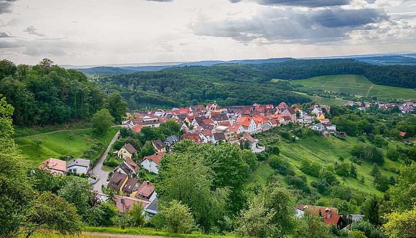 Löwenstein liegt idyllisch. Doch wegen eines fehlenden Haushalts bestehen sorgen. Löwenstein liegt idyllisch. Doch wegen eines fehlenden Haushalts bestehen sorgen.