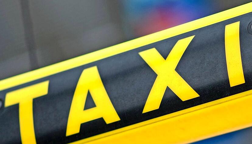 Taxi-Fahrten zum ermäßigten Preis: Das Angebot gibt es seit Oktober.
Foto: dpa Taxi-Fahrten zum ermäßigten Preis: Das Angebot gibt es seit Oktober.
Foto: dpa