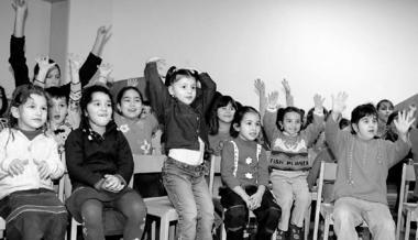 Ganz begeistert mitgemacht und mitgesungen haben gestern die Kinder des Becker-Franck-Kindergartens beim Musical "Ich bin doch keine Zuckermaus". (Foto: Marc Schmerbeck) Ganz begeistert mitgemacht und mitgesungen haben gestern die Kinder des Becker-Franck-Kindergartens beim Musical "Ich bin doch keine Zuckermaus". (Foto: Marc Schmerbeck)