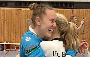 Künftige Teamkolleginnen: Rena Keller (links) und Hannah Hönig.
Foto: Stephan Sonntag Künftige Teamkolleginnen: Rena Keller (links) und Hannah Hönig.
Foto: Stephan Sonntag