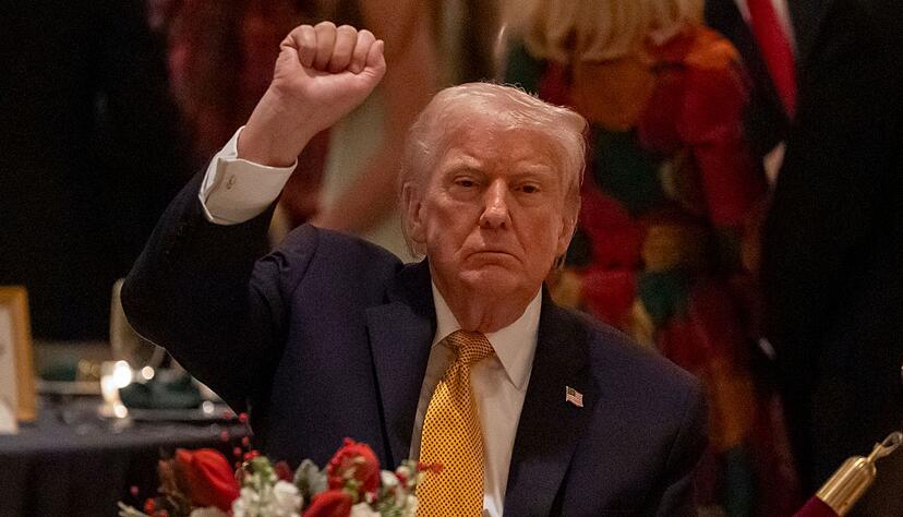 Laut Präsident Trump griff das US-Militär Ziele des IS in Nigeria an. Laut Präsident Trump griff das US-Militär Ziele des IS in Nigeria an.