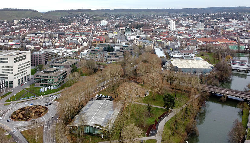 Der Bildungscampus soll weiter wachsen. Geplant ist eine Erweiterung auf der Fläche der Rollkunstlaufhall, der Eissporthalle und des Soleo-Bads.