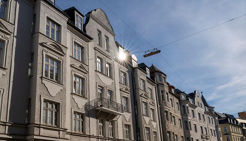 Wohnungen in M&uuml;nchen: Die Zahl regul&auml;rer Inserate am Mietmarkt sinkt. (Archivbild)