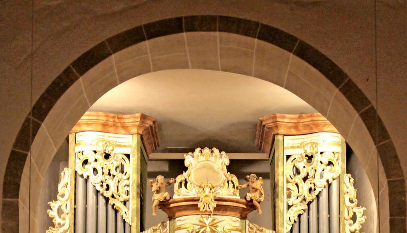 Die Orgel kann trotz ihres schlechten Zustands noch gespielt werden. Wegen des Schimmelbefalls sollen die Organisten danach aber gründlich die Hände waschen. Die Orgel kann trotz ihres schlechten Zustands noch gespielt werden. Wegen des Schimmelbefalls sollen die Organisten danach aber gründlich die Hände waschen.