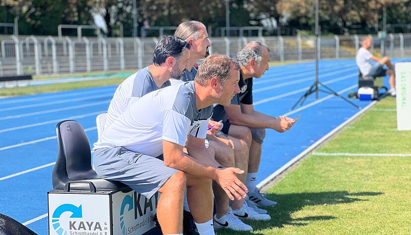 Trainer Markus Lang (links) sieht große Fortschritte bei seinem VfR Heilbronn, aber das Leistungslimit noch längst nicht erreicht.