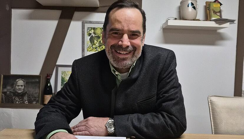 Bestatter Thilo Klar begleitet &uuml;ber 100 Sterbef&auml;lle im Jahr.