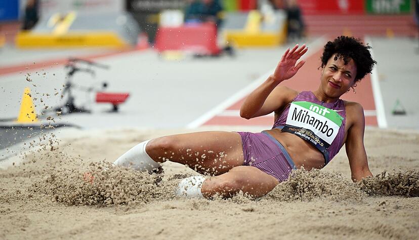 F&uuml;r Weitspringerin Malaika Mihambo lief es in Karlsruhe nicht optimal. (Archivbild)