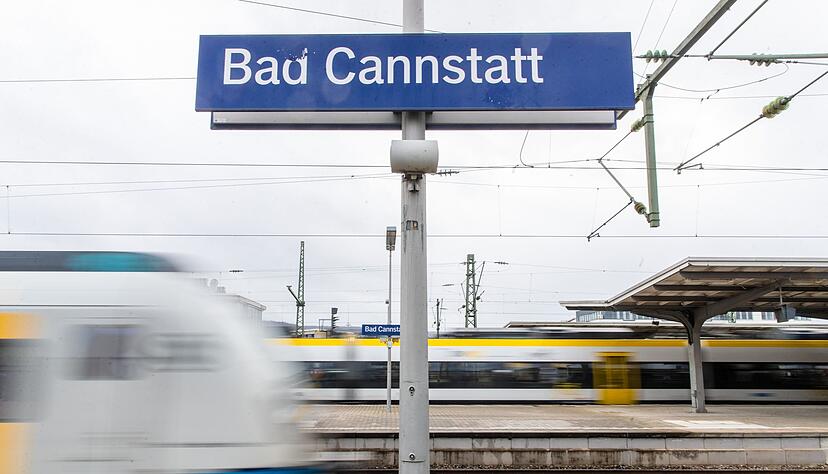 Wegen Bauarbeiten m&uuml;ssen sich Pendlerinnen und Pendler auf der Strecke von Bad Cannstatt nach Winnenden auf Behinderungen einstellen. (Archivbild)