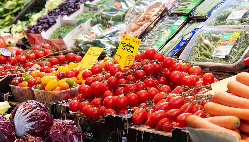 Bei den Lebensmitteln fallen Preissteigerungen f&uuml;r viele Menschen besonders ins Gewicht. (Illustration)