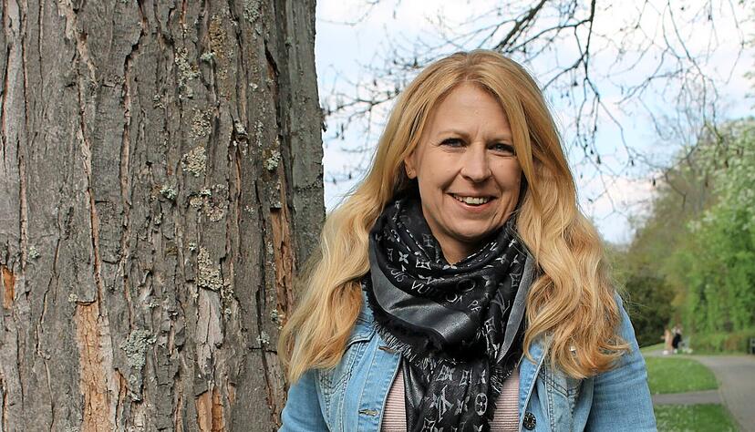 Seit 30 Jahren arbeitet Claudia Hirnschal als Hebamme, &uuml;ber 1000 Geburten hat sie in dieser Zeit begleitet. Die Freude an ihrem Beruf hat sich die 49-J&auml;hrige bewahrt.
Foto: Elfi Hofmann