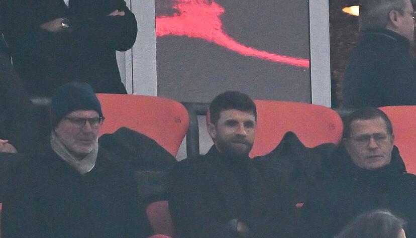 Müller (m) sieht die Bayern-Mühen beim 2:2 gegen Mainz. Müller (m) sieht die Bayern-Mühen beim 2:2 gegen Mainz.