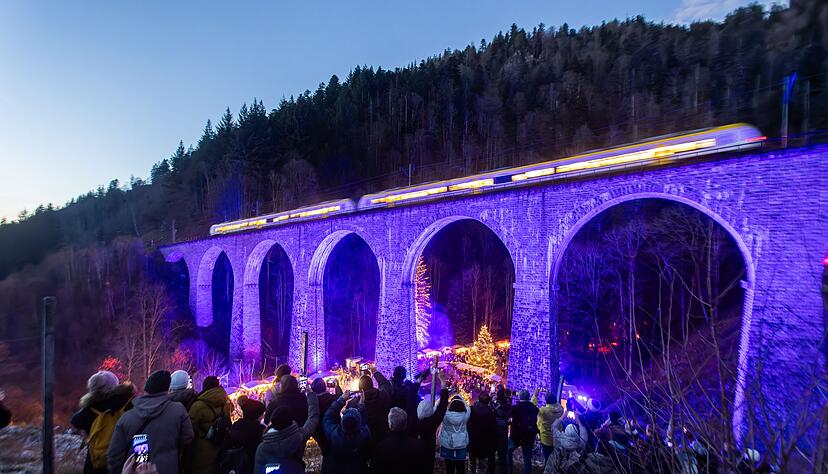 Standardtickets für den Weihnachtsmarkt in der Ravennaschlucht werden teurer. (Archivbild) Standardtickets für den Weihnachtsmarkt in der Ravennaschlucht werden teurer. (Archivbild)