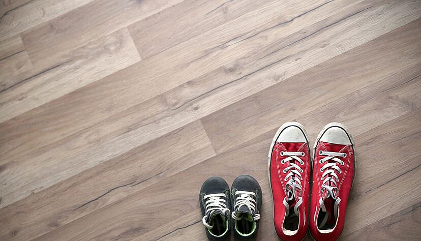 Vom Kindesalter bis mindestens zur Vollj&auml;hrigkeit: In Deutschland steht Eltern f&uuml;r ihren Nachwuchs Kindergeld zu.