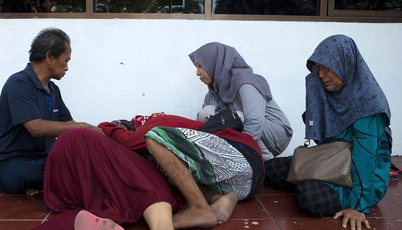 Sechs Menschen wurden tot geborgen - die Trauer bei Angeh&ouml;rige ist gro&szlig;.