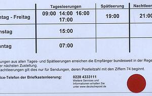 Der rote Punkt wie hier am Briefkasten an der Heilbronner Gymnasiumstraße signalisiert: Dieser Briefkasten wird auch sonntags geleert. Der rote Punkt wie hier am Briefkasten an der Heilbronner Gymnasiumstraße signalisiert: Dieser Briefkasten wird auch sonntags geleert.