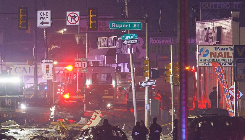 Nach dem Absturz liefen die Rettungs- und Bergungsarbeiten.