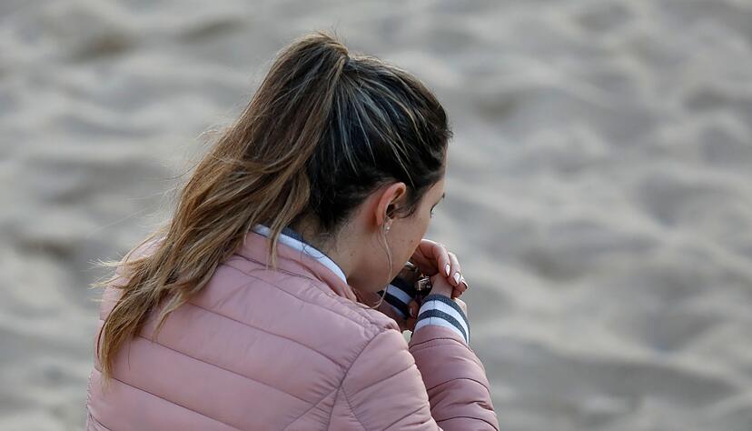 Viele starten schon früh mit dem Rauchen. (Symbolbild) Viele starten schon früh mit dem Rauchen. (Symbolbild)