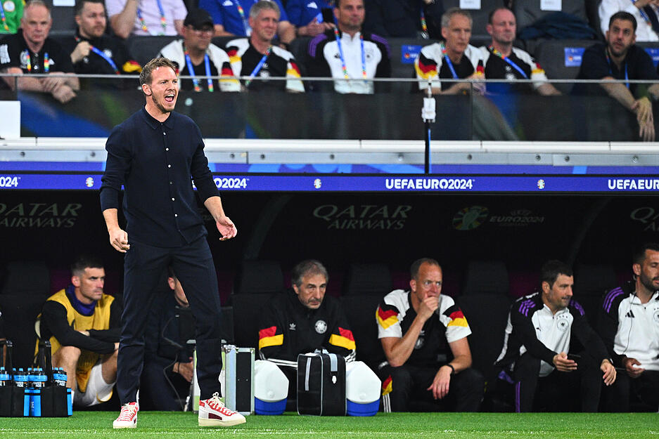 Bundestrainer Julian Nagelsmann hatte viel zu tun an der Seitenlinie.
